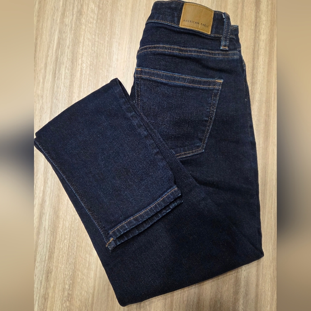 American Eagle Women's Mom Jeans. Size 00.